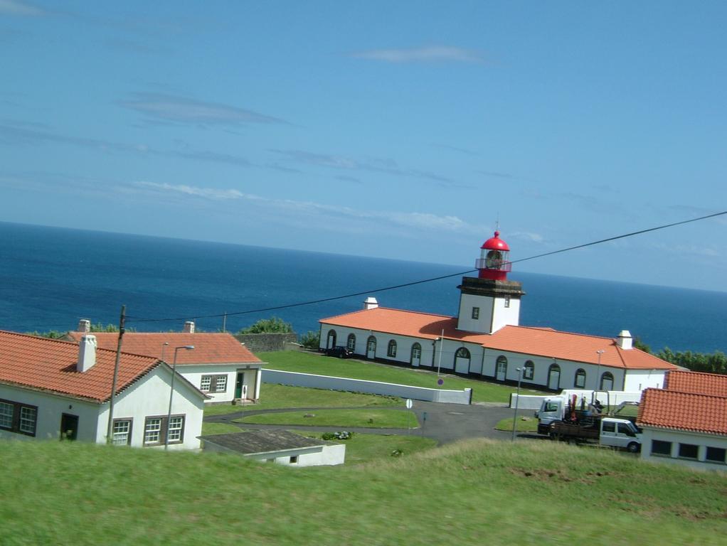 Moradias Estacao Radio Naval , Moradia Vila Do Porto Villa Lajes das Flores Exterior foto